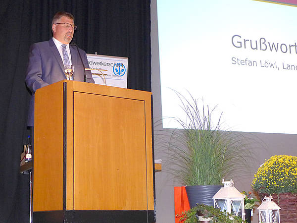 Grußwort von Landrat Stefan Löwl
